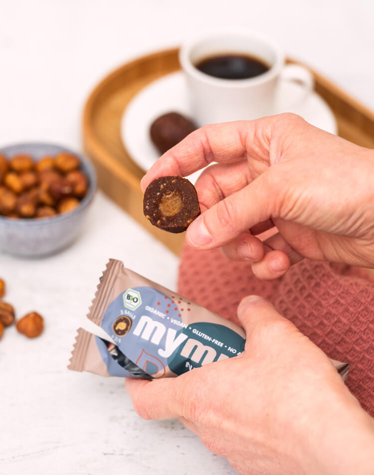 article1a-nut-butter-balls-hazelnut.jpg